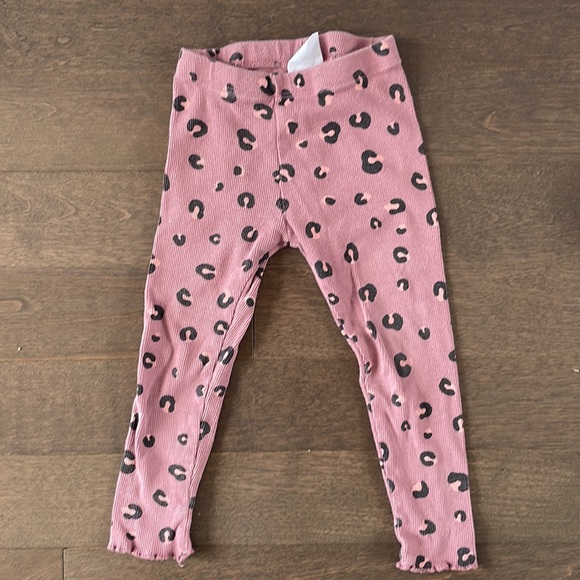 Zara sweatsuits x 2 size 2-3 Y (98cm) - Picture 4 of 6